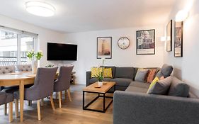 Spacious 3 Bedroom Apt In Covent Garden